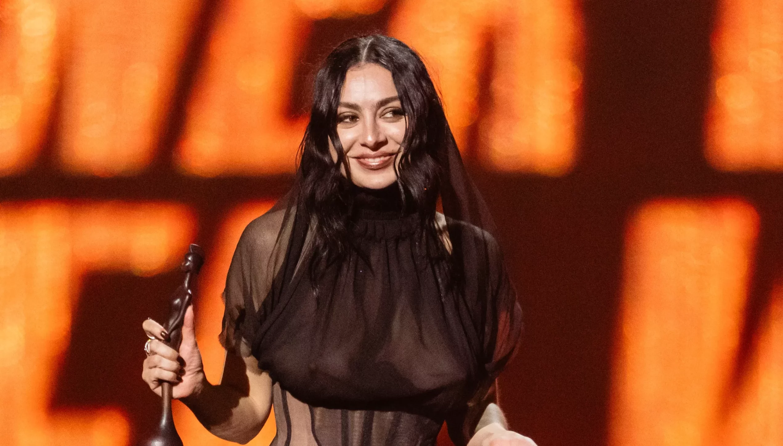 Charli XCX auf dem „Playboy“-Cover: Was hinter dem Shooting steckt